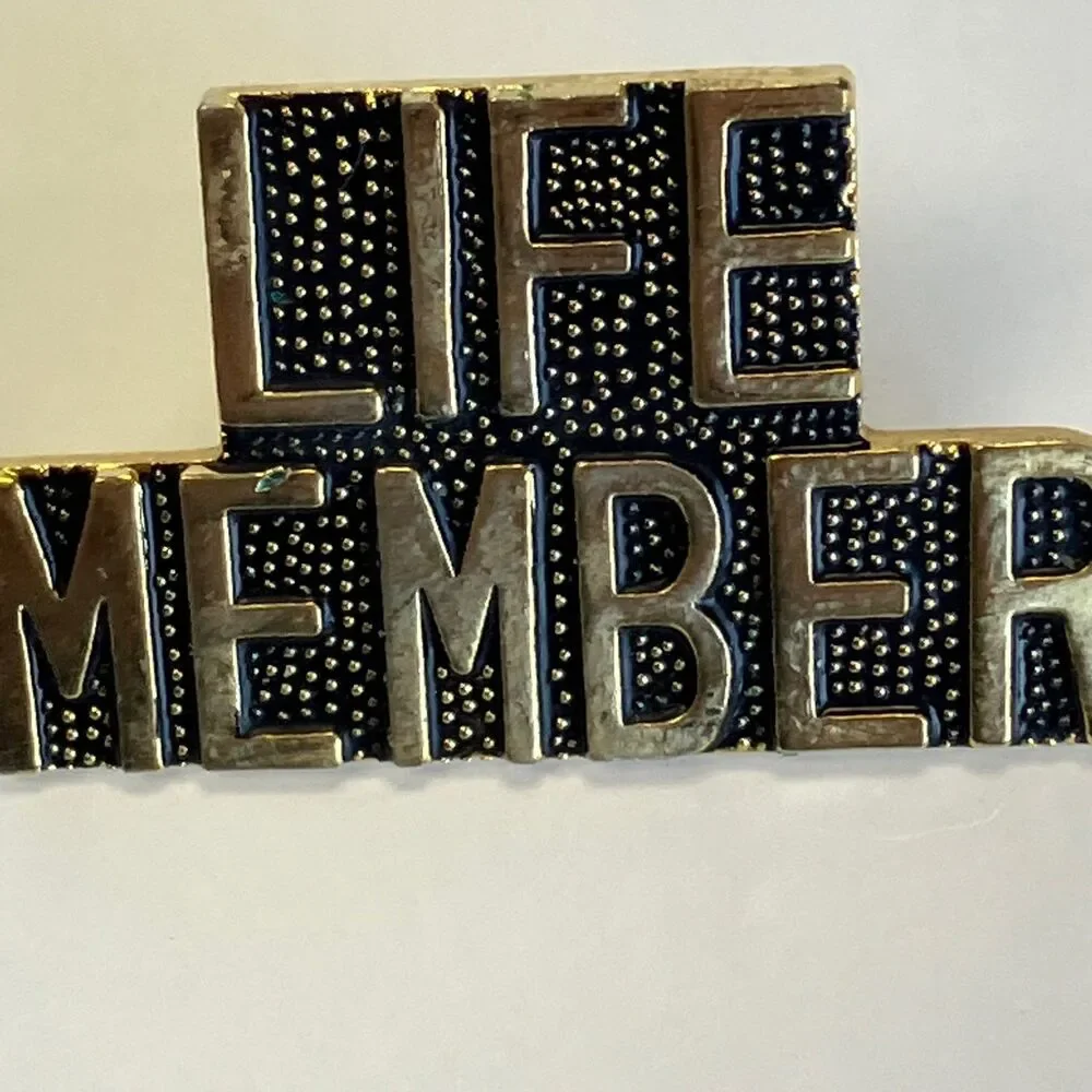 LIFE MEMBER (1-1/4